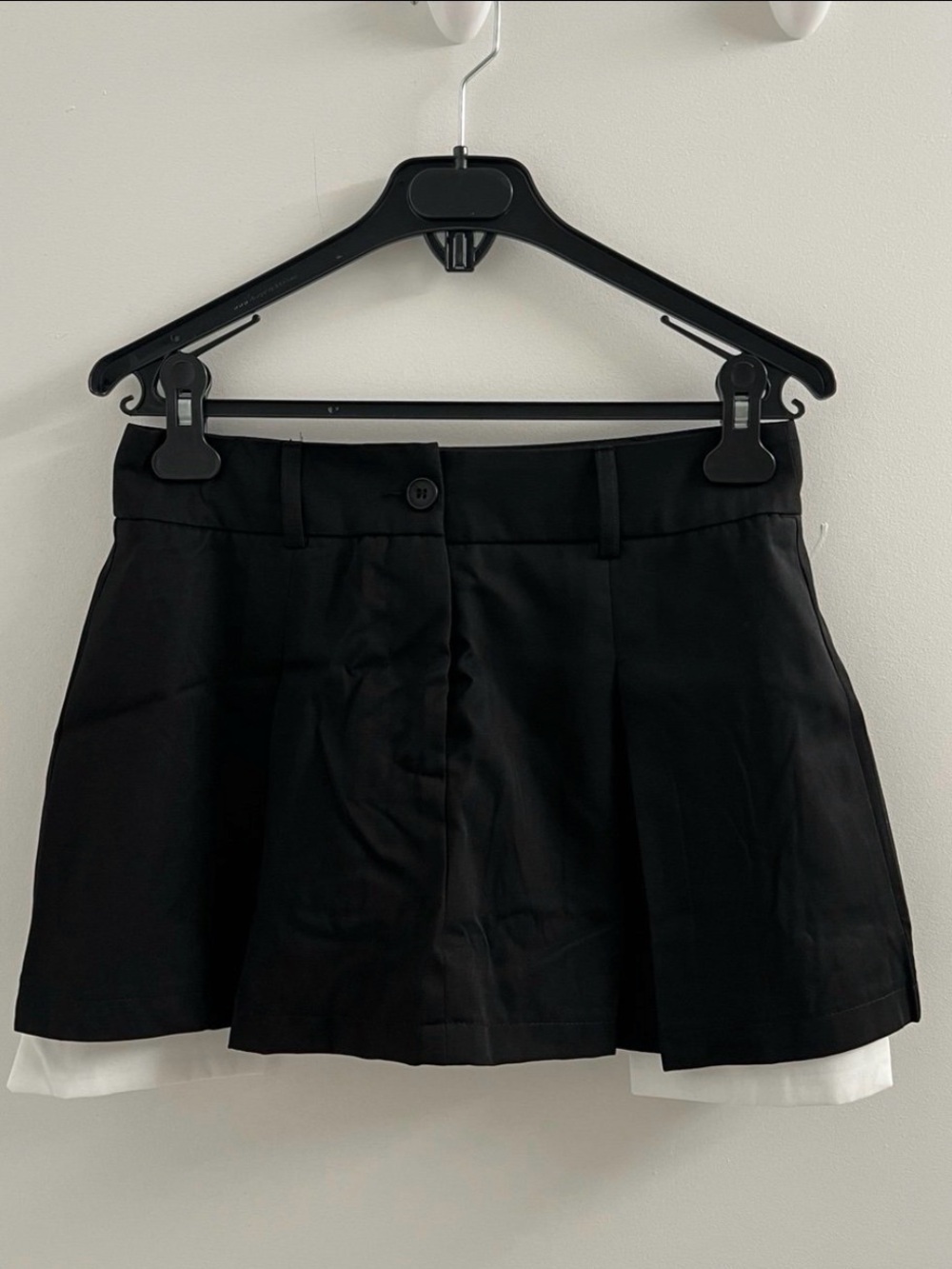 NWOT SHEIN Black Mini Skirt with White Layered Hem